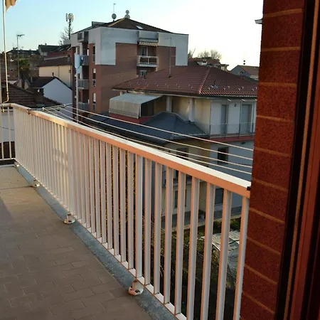 La Dolce - Con Parcheggio Privato Vicino Al Centro E All'ospedale Apartament *