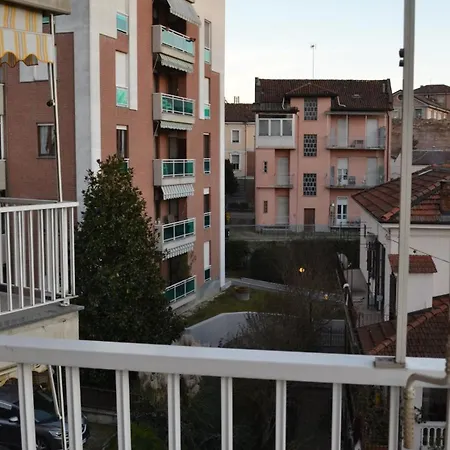 La Dolce - Con Parcheggio Privato Vicino Al Centro E All'ospedale Apartament *