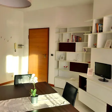 La Dolce - Con Parcheggio Privato Vicino Al Centro E All'ospedale *